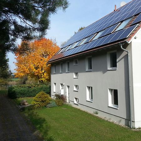 Ferienwohnungen Im Kunst.Haus Am See Doberlug-Kirchhain Esterno foto