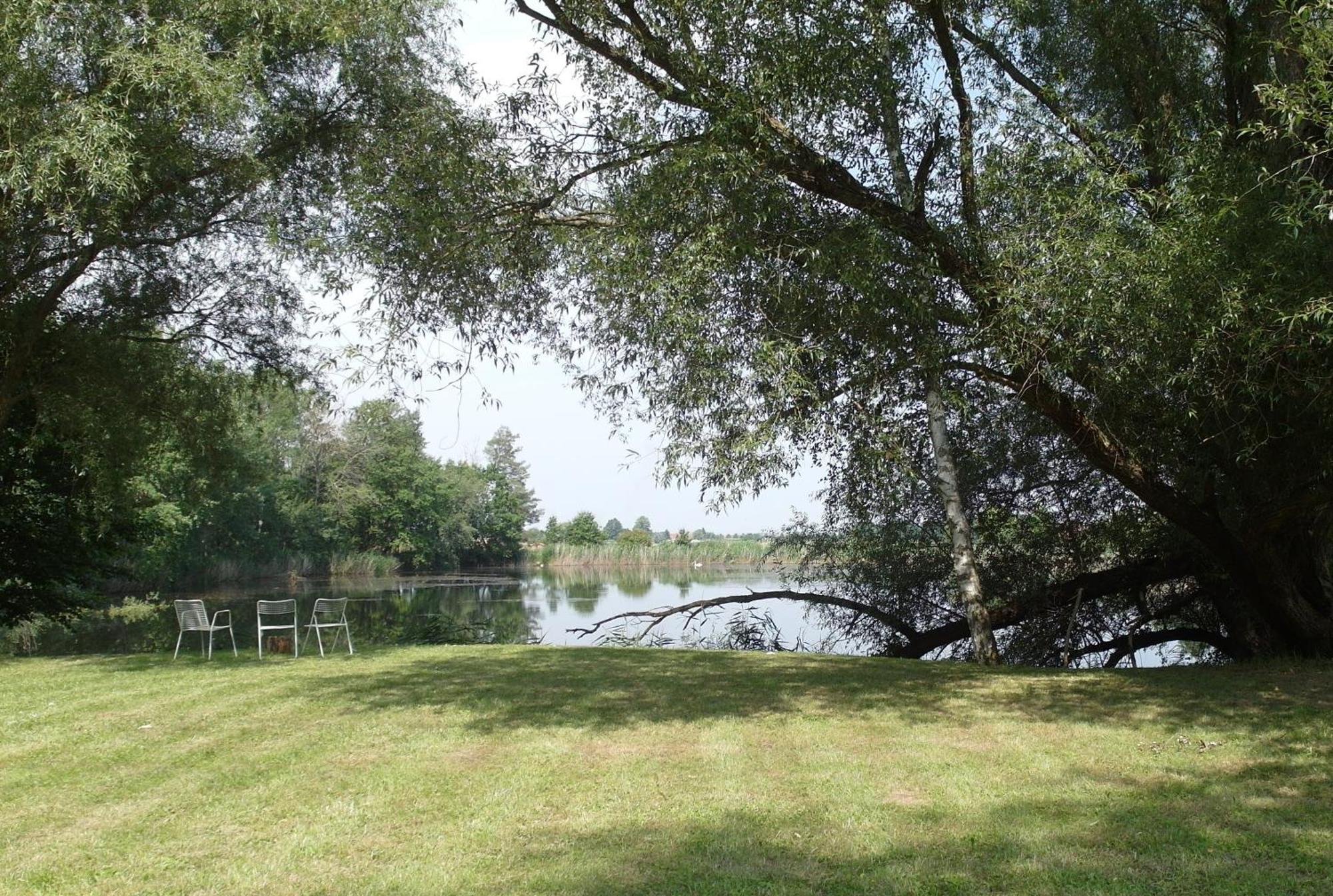 Ferienwohnungen Im Kunst.Haus Am See Doberlug-Kirchhain Esterno foto